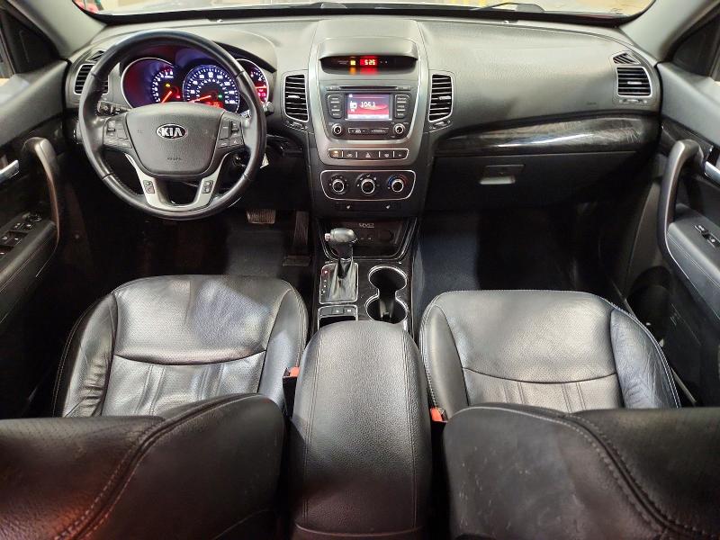 Photo 8 from auction – 2015 KIA SORENTO with VIN 5XYKTCA6XFG651532