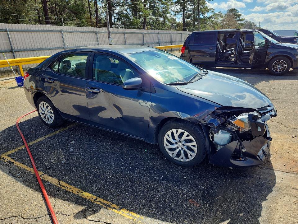 Photo 4 from auction – 2018 TOYOTA COROLLA with VIN 5YFBURHEXJP741359