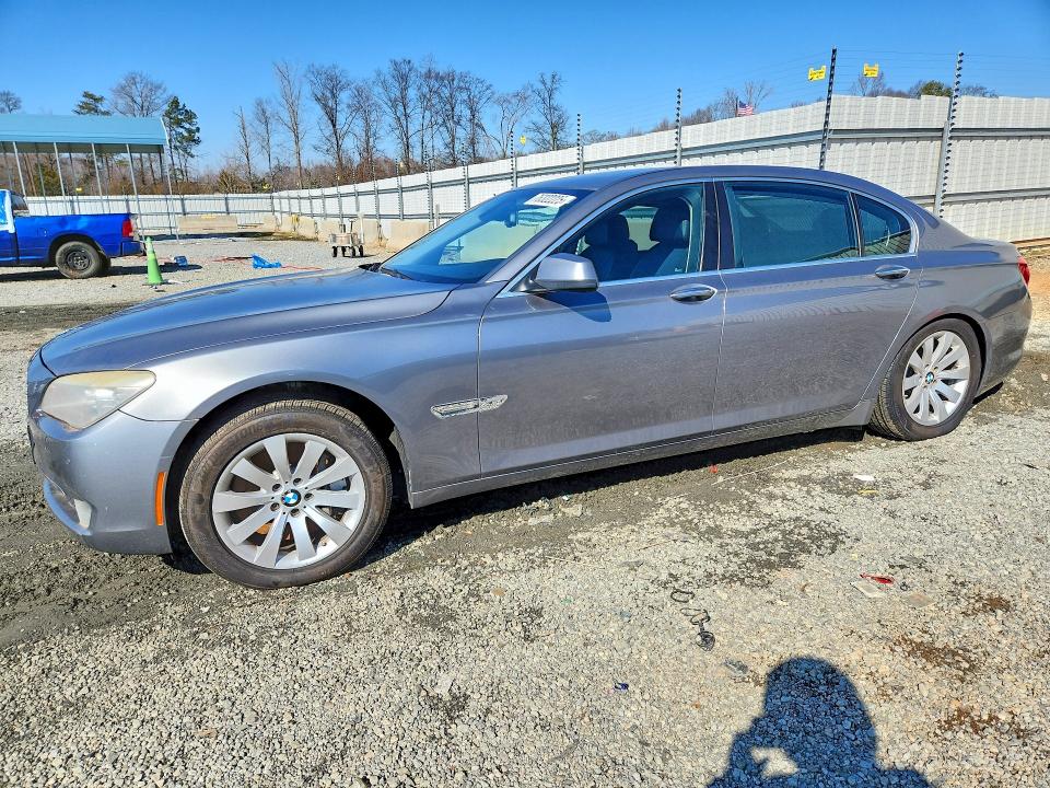 BMW 750 LXI 2011 with VIN WBAKC8C55BC431907 - Photo from auction