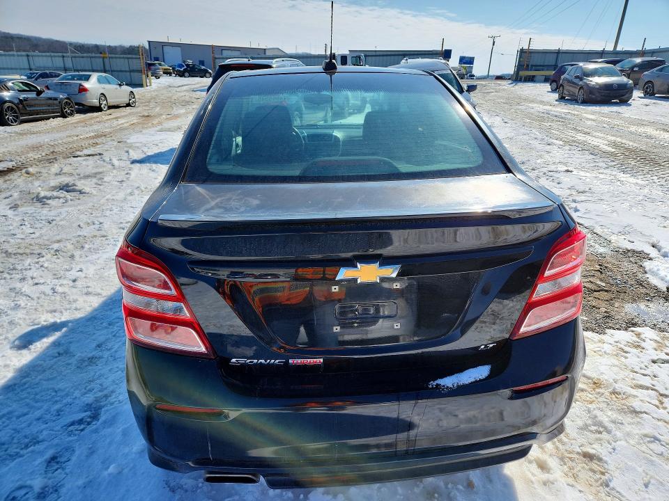 Photo 6 from auction – 2017 CHEVROLET SONIC LT with VIN 1G1JD5SB0H4163992