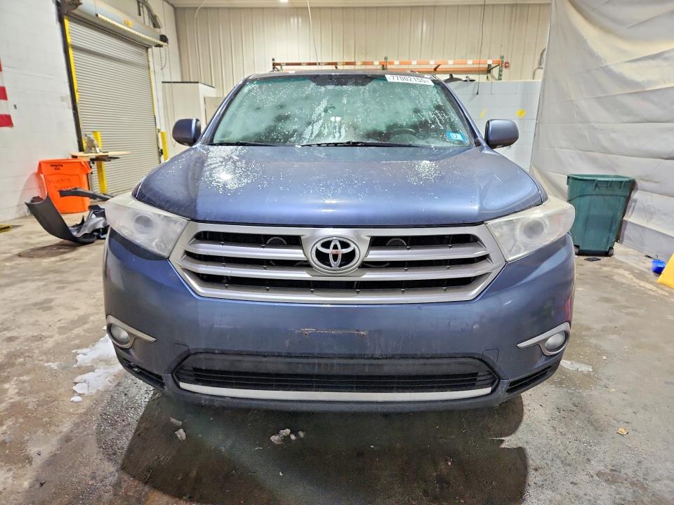 Photo 5 from auction – 2012 TOYOTA HIGHLANDER with VIN 5TDDK3EH3CS094131