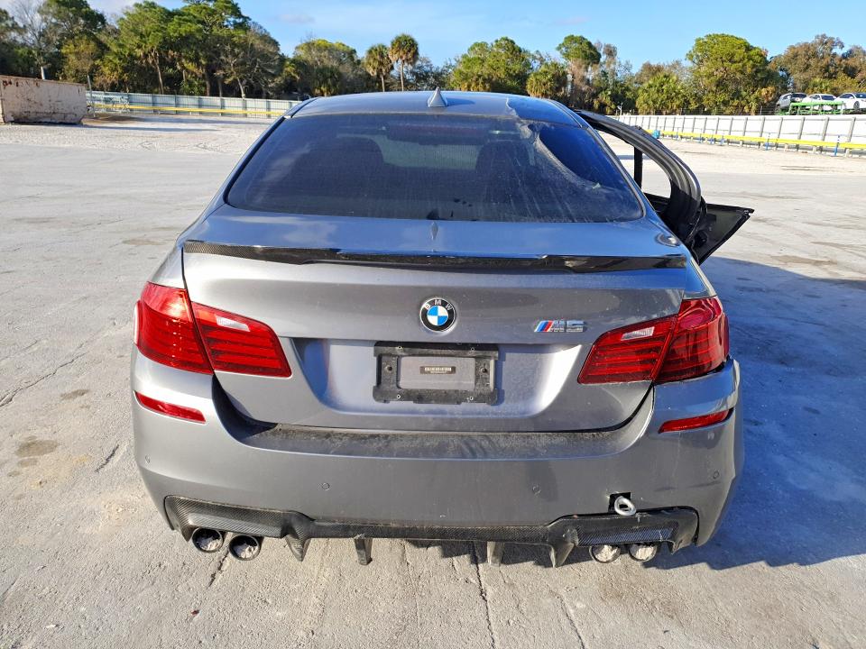 Photo 6 from auction – 2016 BMW M5 with VIN WBSFV9C56GG343378