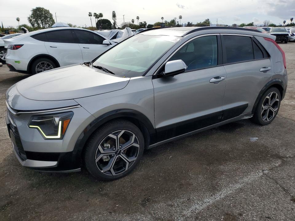 KIA NIRO 2022 с VIN KNDCR3LE2P5030979 - Фото с аукциона