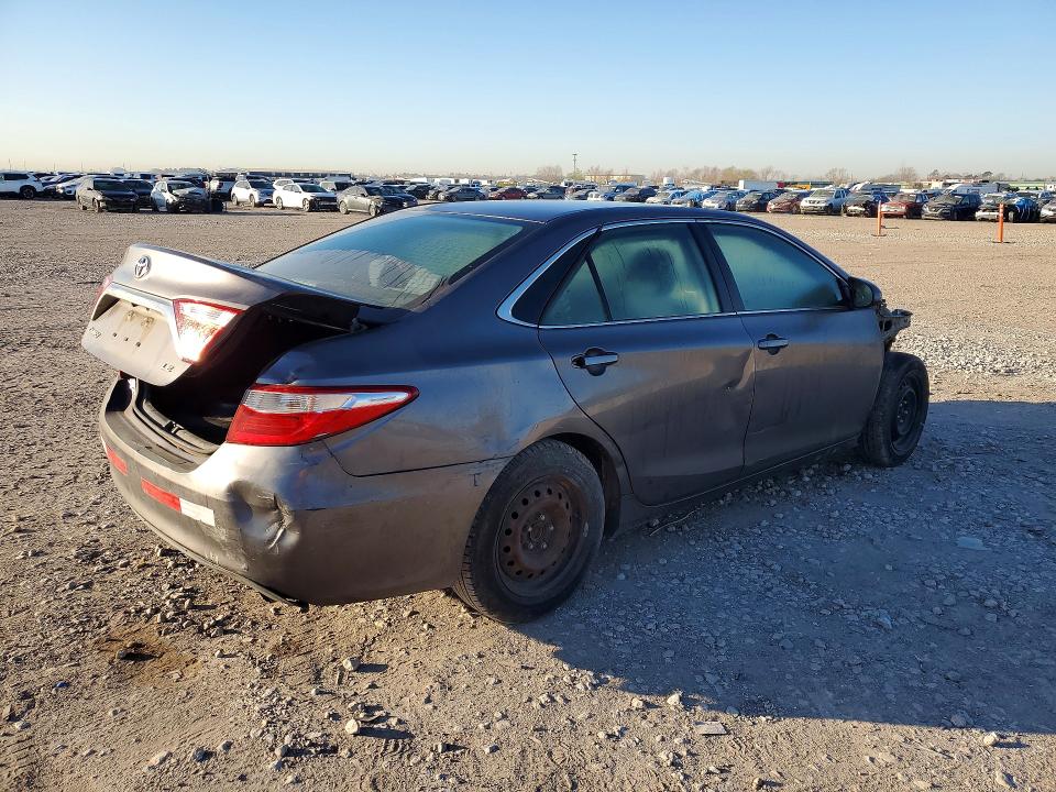 Photo 3 from auction – 2015 TOYOTA CAMRY with VIN 4T4BF1FK8FR461021