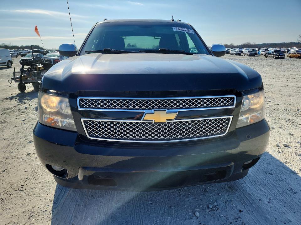 Photo 5 from auction – 2013 CHEVROLET AVALANCHE with VIN 3GNTKGE76DG146093