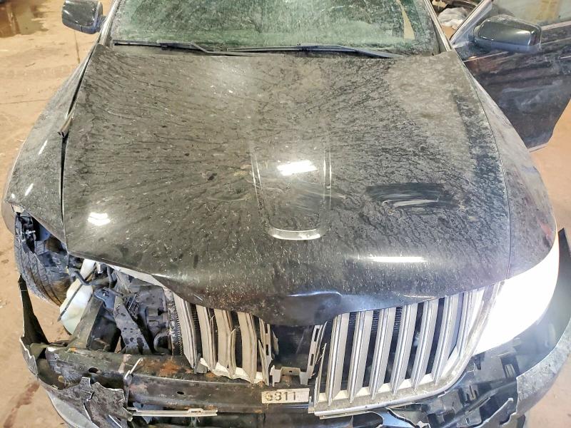 Photo 11 from auction – 2012 LINCOLN MKS with VIN 1LNHL9FT5CG805841