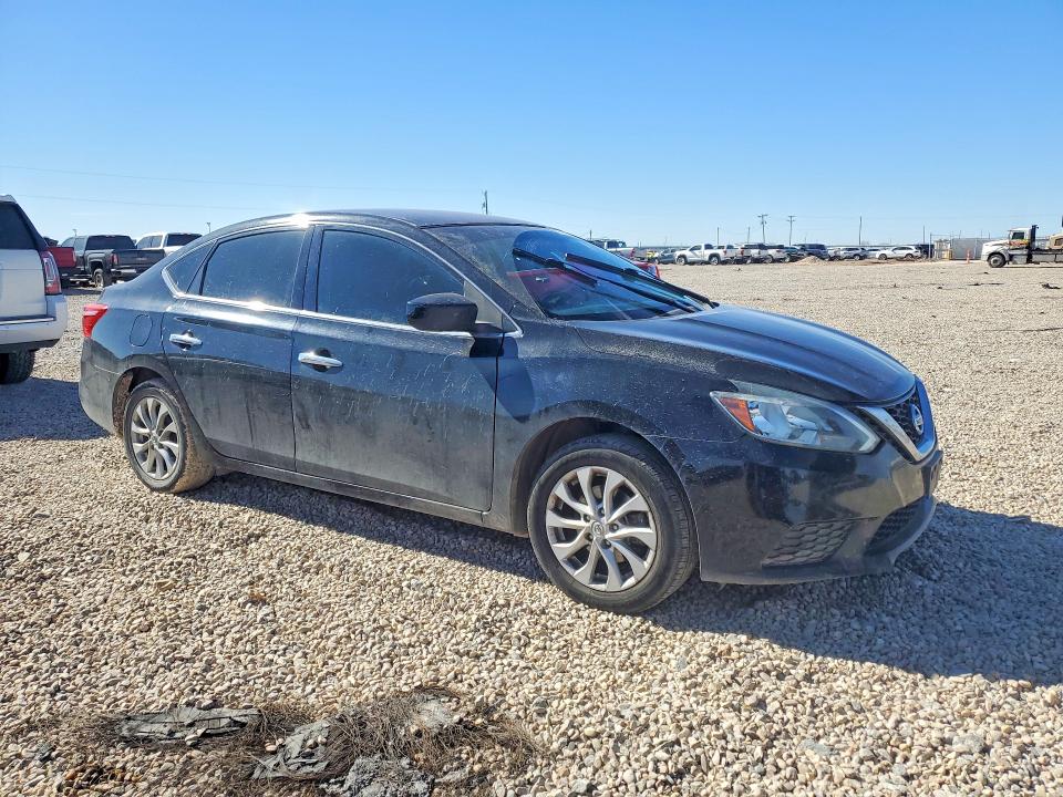Photo 4 from auction – 2018 NISSAN SENTRA with VIN 3N1AB7AP1JL651342
