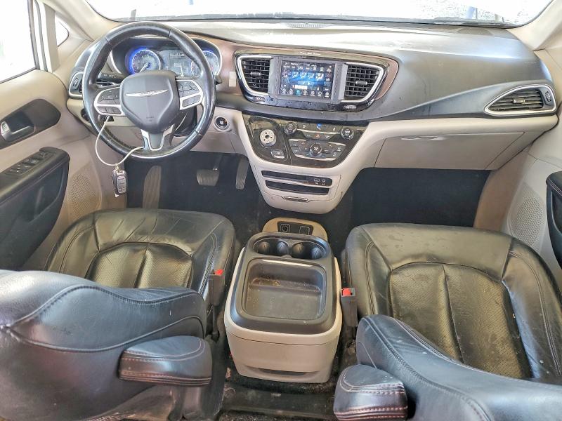 Photo 8 from auction – 2019 CHRYSLER PACIFICA T with VIN 2C4RC1BG0KR560141
