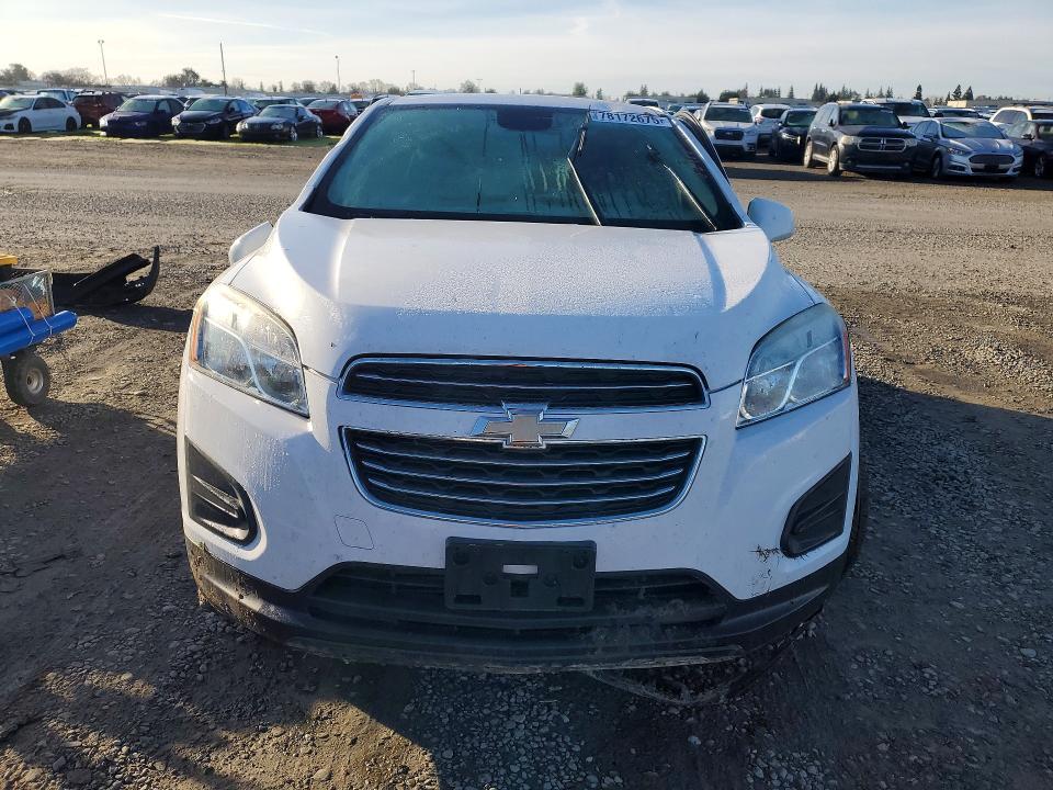 Photo 5 from auction – 2016 CHEVROLET TRAX with VIN 3GNCJKSB2GL274406