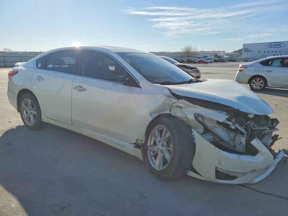 Photo 4 from auction – 2013 NISSAN ALTIMA with VIN 1N4AL3AP5DN469690