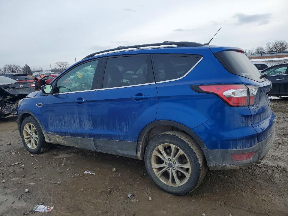 Photo 2 from auction – 2018 FORD ESCAPE with VIN 1FMCU9GD7JUD02406