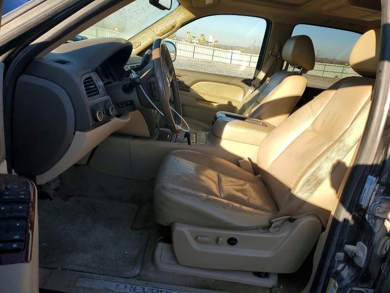 Photo 7 from auction – 2010 CHEVROLET TAHOE with VIN 1GNUKCE09AR176992