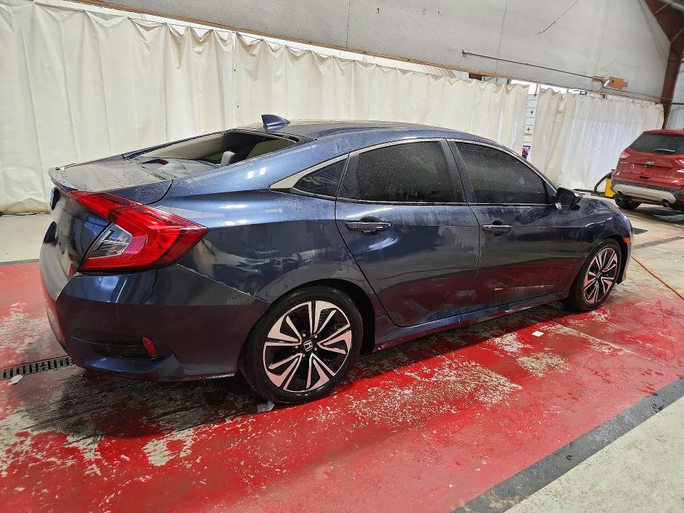 Photo 3 from auction – 2017 HONDA CIVIC with VIN 19XFC1F35HE210573