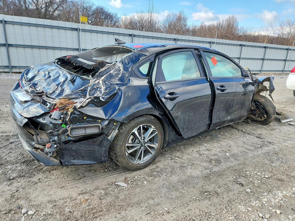 Photo 3 from auction – 2024 KIA FORTE with VIN 3KPF24AD1RE840127