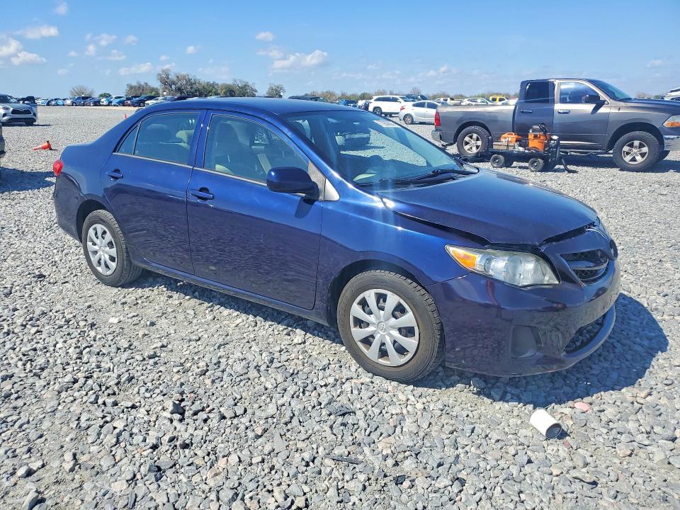 Photo 4 from auction – 2013 TOYOTA COROLLA with VIN 2T1BU4EE8DC960932