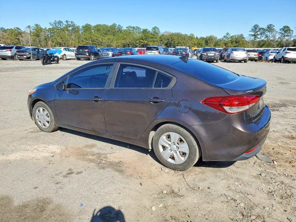 Photo 2 from auction – 2017 KIA FORTE with VIN 3KPFL4A7XHE031845