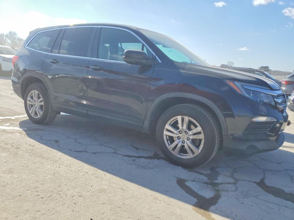 Photo 4 from auction – 2017 HONDA PILOT with VIN 5FNYF6H10HB101876