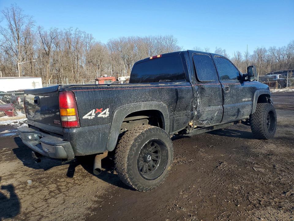 Photo 3 from auction – 2002 GMC SIERRA K25 with VIN 1GTHK29122E237485