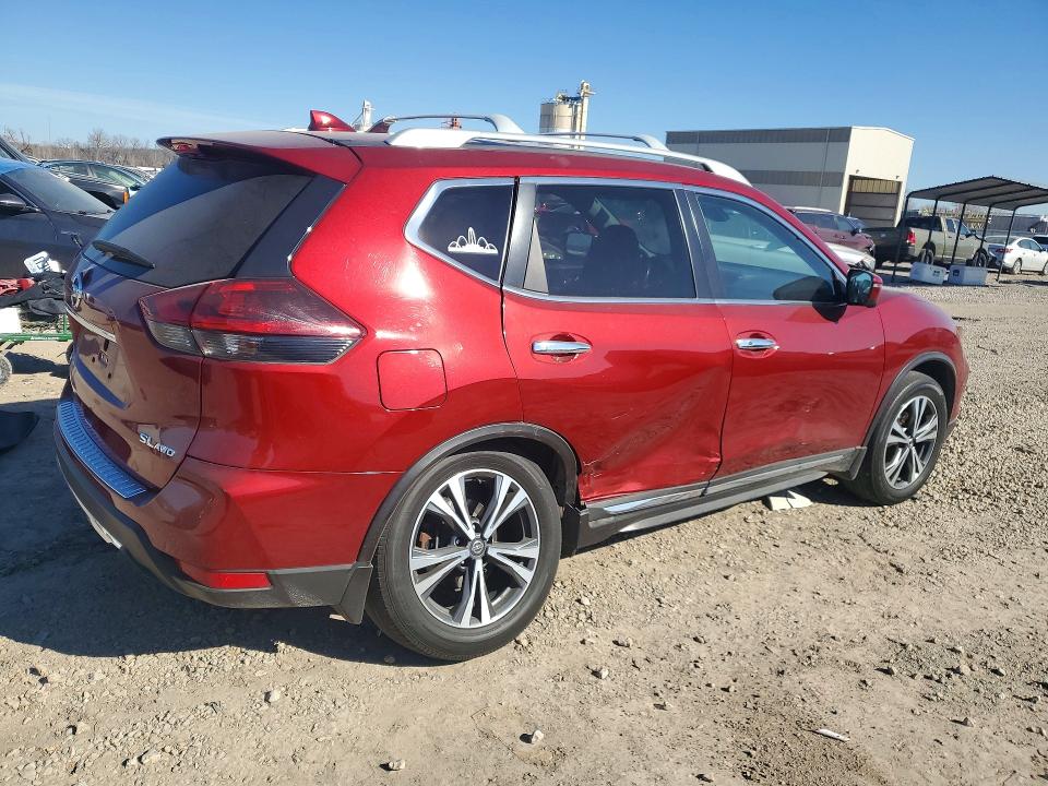 Photo 3 from auction – 2018 NISSAN ROGUE with VIN 5N1AT2MV1JC820418