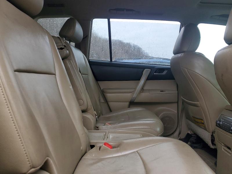 Photo 11 from auction – 2011 TOYOTA HIGHLANDER with VIN 5TDZA3EH1BS015451