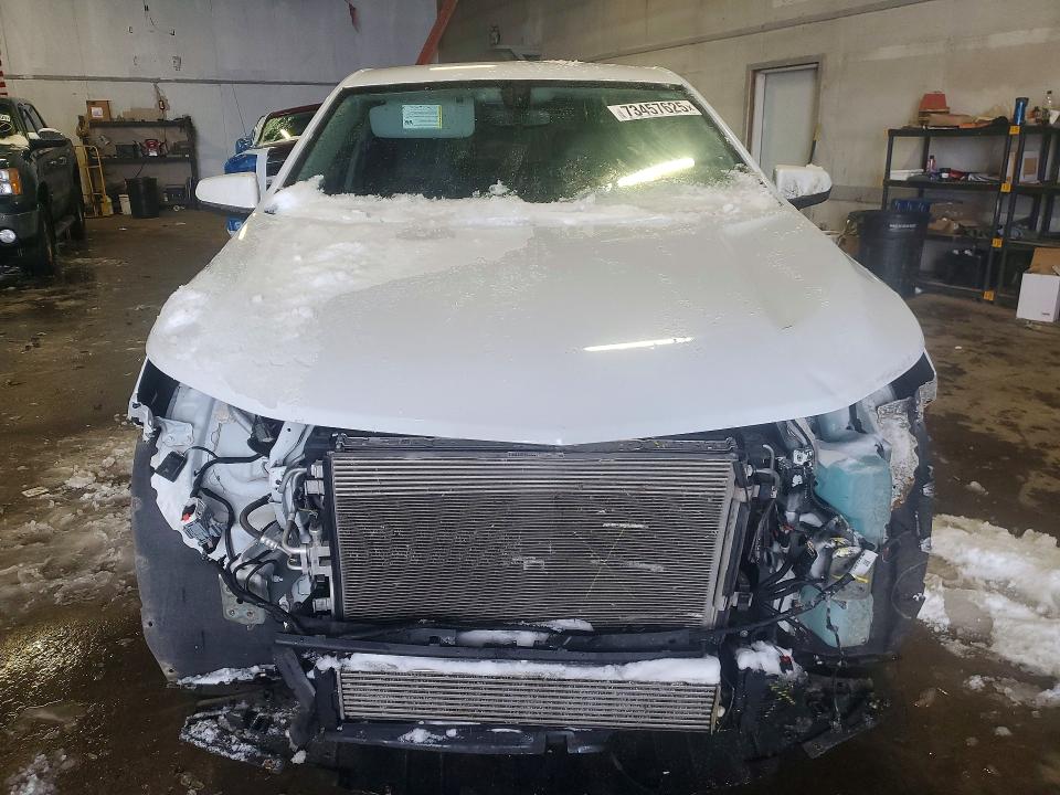 Photo 5 from auction – 2018 CHEVROLET EQUINOX LT with VIN 2GNAXJEV1J6305582
