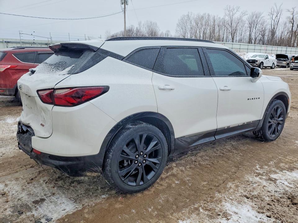Photo 3 from auction – 2021 CHEVROLET BLAZER with VIN 3GNKBERS6MS564200
