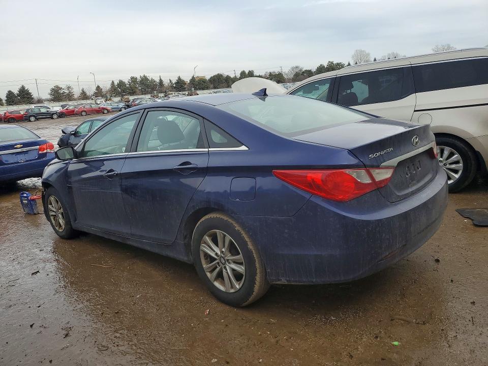 Photo 2 from auction – 2013 HYUNDAI SONATA GLS with VIN 5NPEB4ACXDH571746