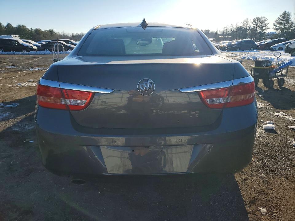Photo 6 from auction – 2015 BUICK VERANO with VIN 1G4PS5SK7F4177758