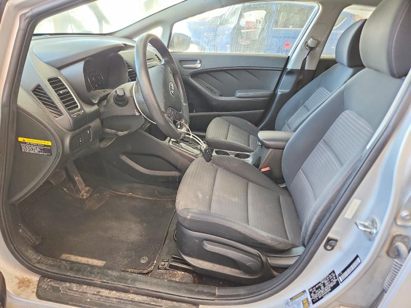 Photo 7 from auction – 2017 KIA FORTE with VIN 3KPFL4A74HE090440