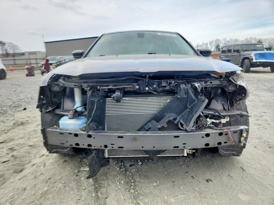 Photo 5 from auction – 2019 CHRYSLER 300 with VIN 2C3CCAAG6KH555995