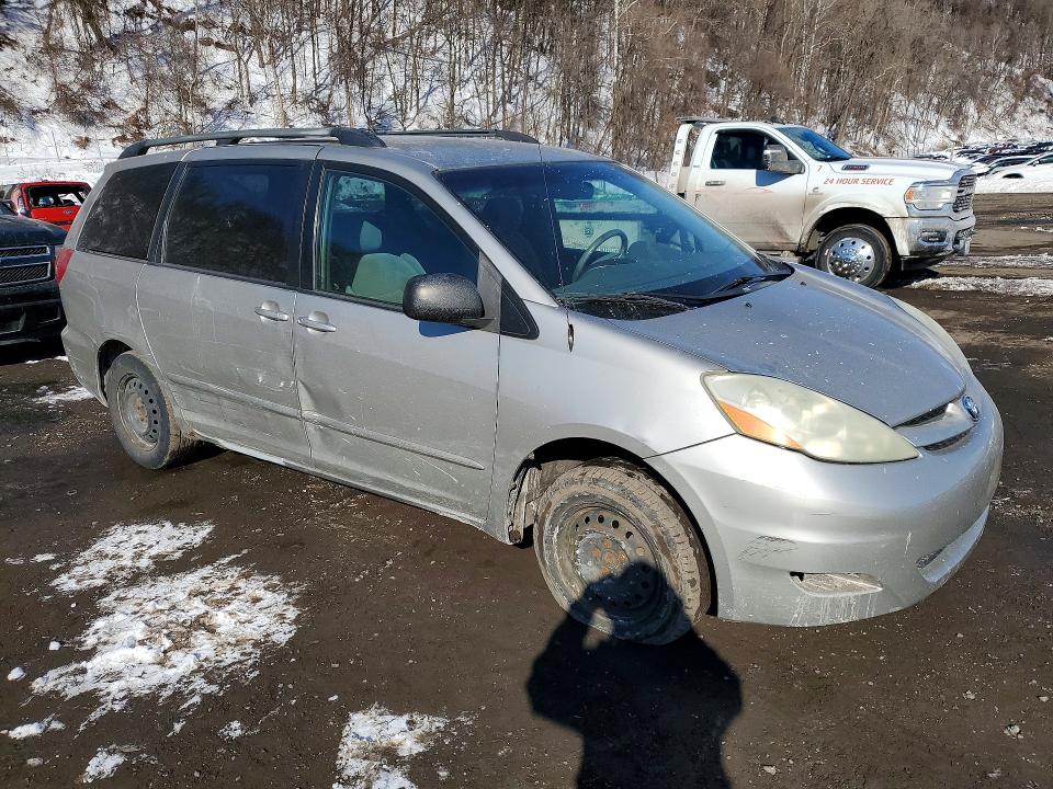 Photo 4 from auction – 2006 TOYOTA SIENNA with VIN 5TDZA23C46S443246