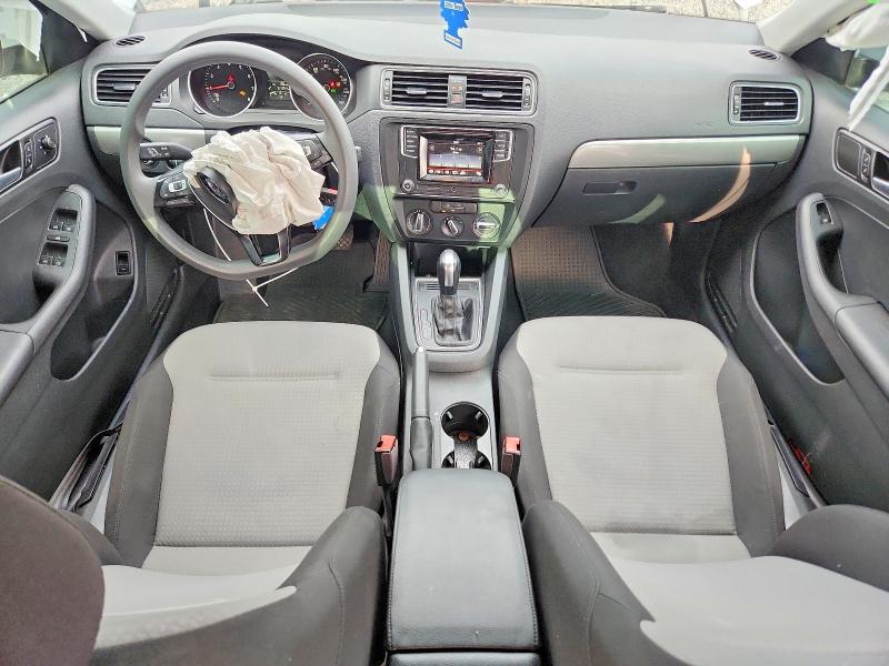 Photo 8 from auction – 2017 VOLKSWAGEN JETTA with VIN 3VW2B7AJ9HM414693
