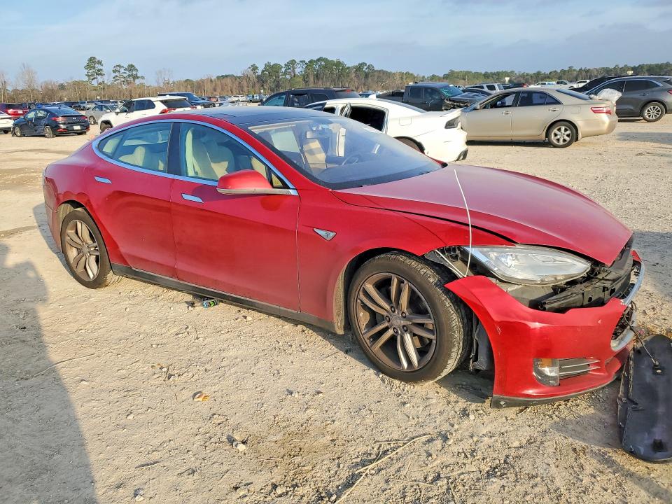 Photo 4 from auction – 2013 TESLA MODEL S with VIN 5YJSA1CG4DFP20090