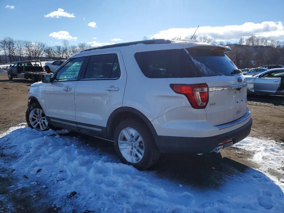 Photo 2 from auction – 2018 FORD EXPLORER X with VIN 1FM5K8D8XJGB73673