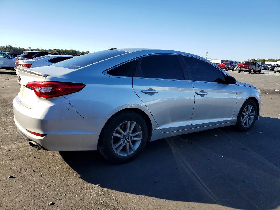 Photo 3 from auction – 2017 HYUNDAI SONATA with VIN 5NPE24AF5HH580855