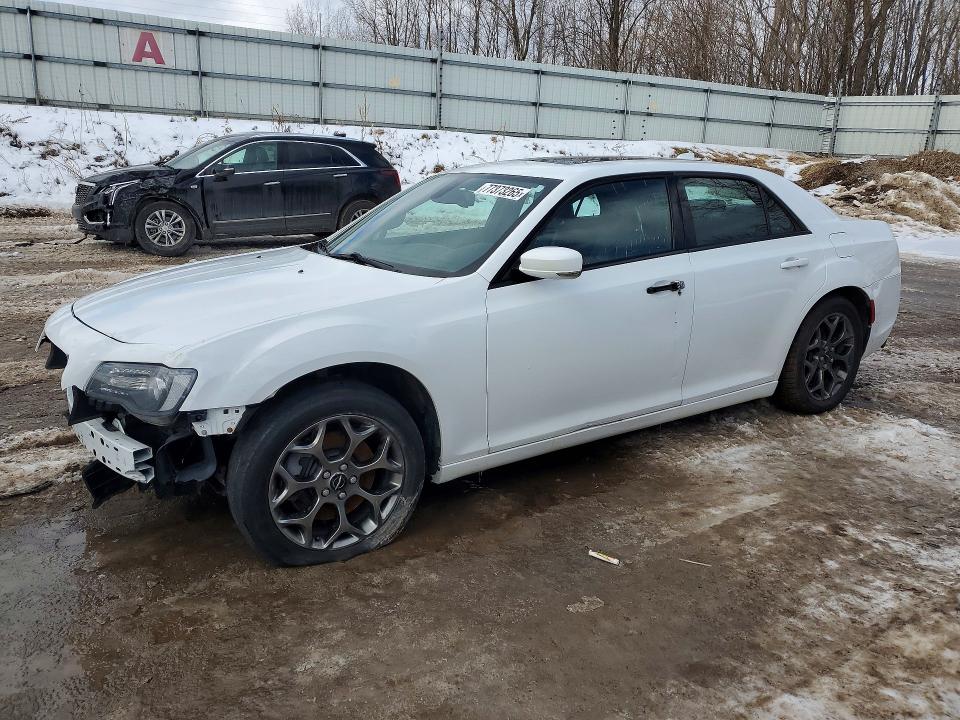 CHRYSLER 300 2016 with VIN 2C3CCAGG0GH311385 - Photo from auction