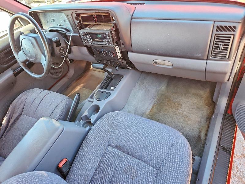 Photo 8 from auction – 1998 JEEP CHEROKEE with VIN 1J4FT68S2WL109605