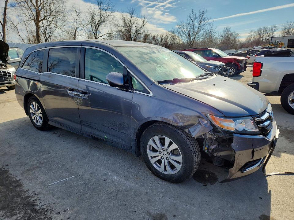 Photo 4 from auction – 2016 HONDA ODYSSEY with VIN 5FNRL5H60GB056701