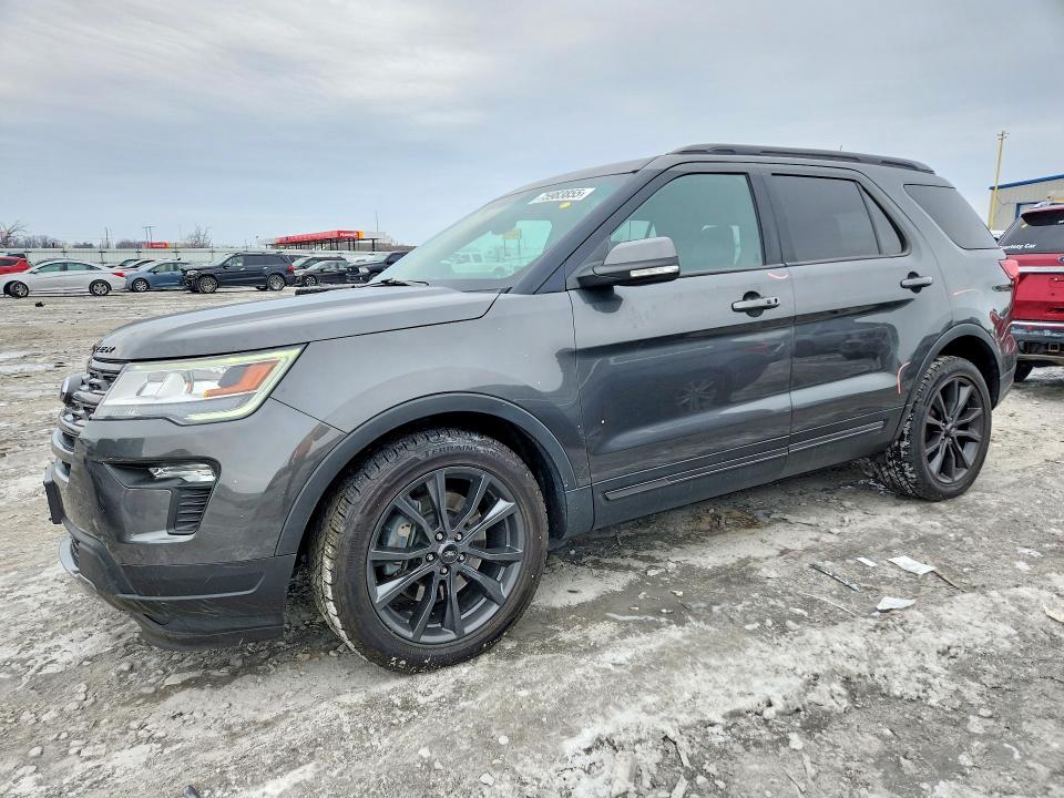 FORD EXPLORER X 2018 with VIN 1FM5K7D80JGC85747 - Photo from auction