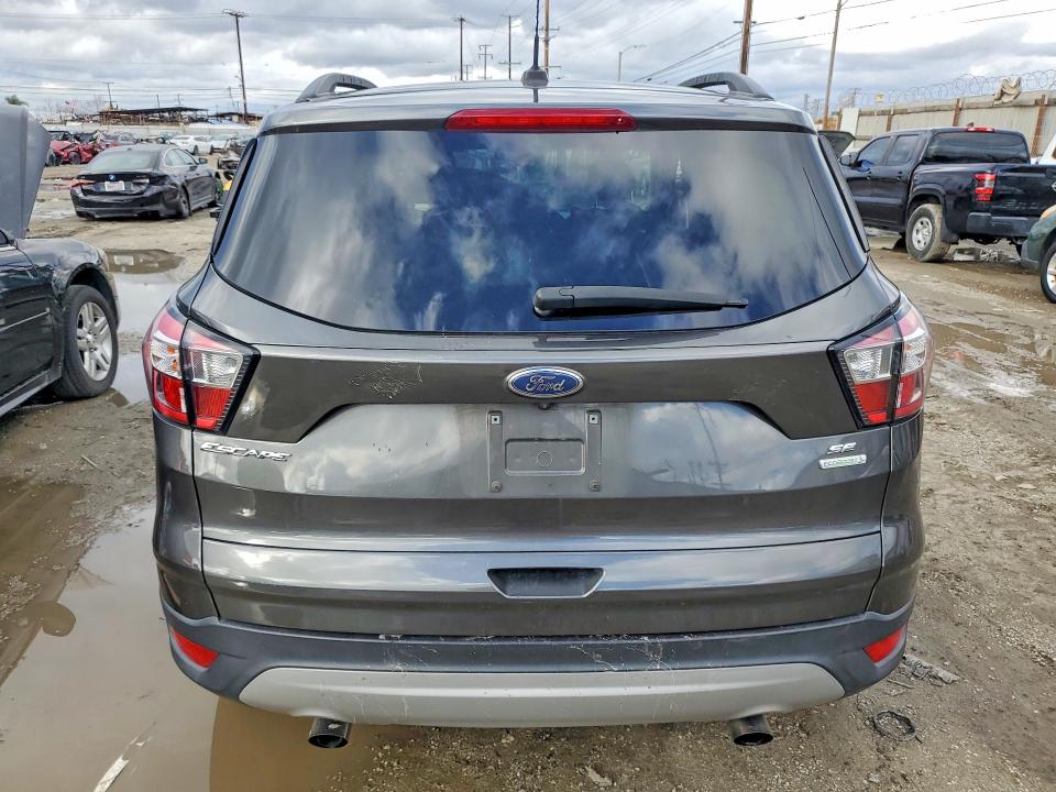 Photo 6 from auction – 2018 FORD ESCAPE with VIN 1FMCU0GD2JUD21831