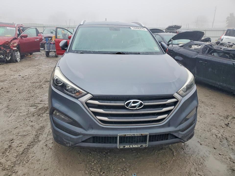 Photo 5 from auction – 2017 HYUNDAI TUCSON with VIN KM8J3CA44HU261985
