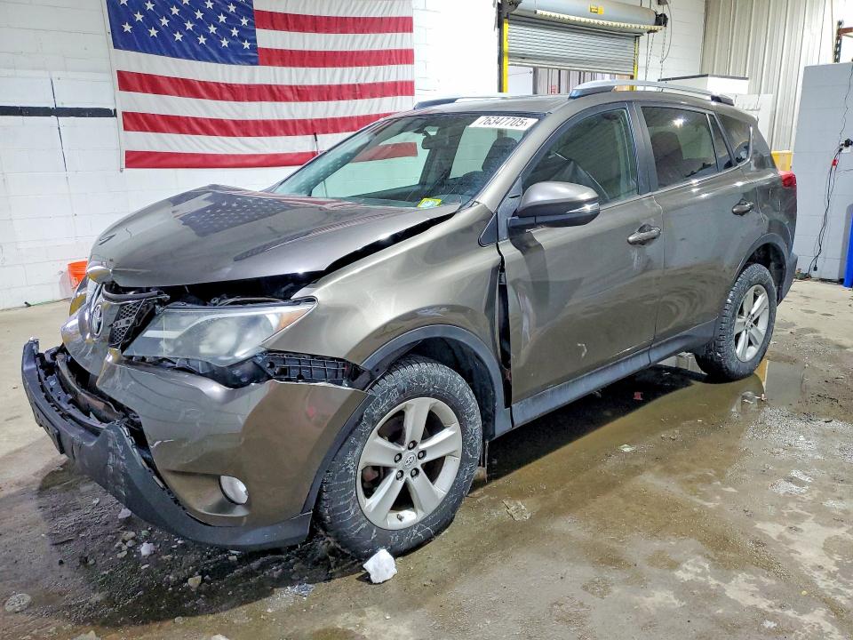 TOYOTA RAV4 XLE 2014 with VIN 2T3RFREVXEW125931 - Photo from auction