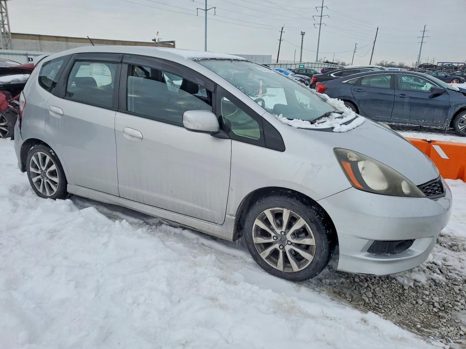 Photo 4 from auction – 2013 HONDA FIT SPORT with VIN JHMGE8H59DC040479
