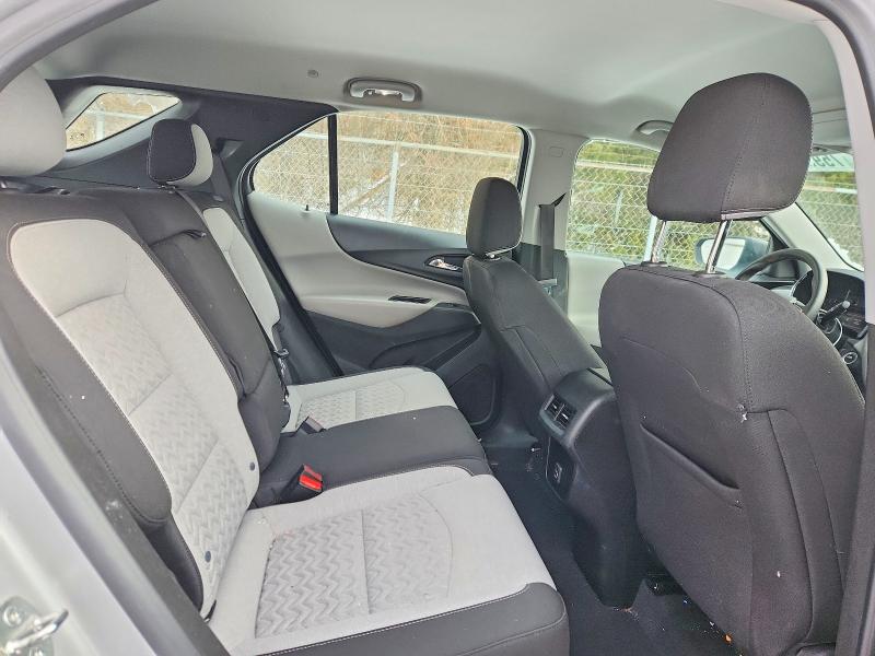Photo 11 from auction – 2022 CHEVROLET EQUINOX LS with VIN 2GNAX5EV1N6103323