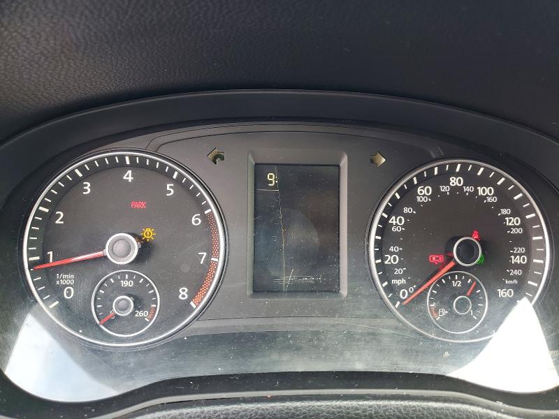 Photo 9 from auction – 2013 VOLKSWAGEN PASSAT with VIN 1VWAP7A38DC027465