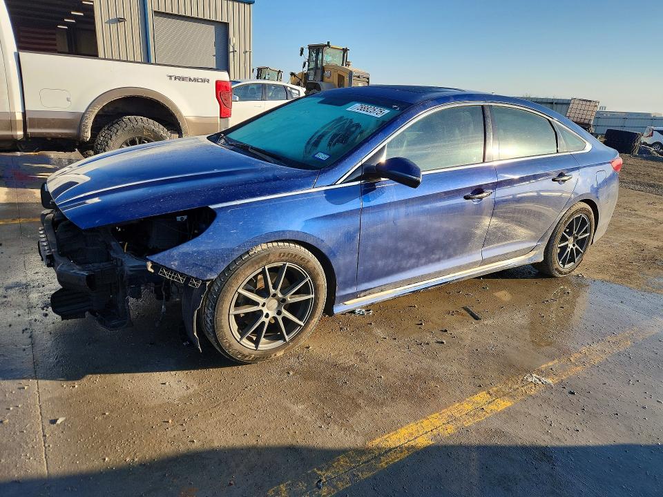 HYUNDAI SONATA 2018 with VIN 5NPE34AF2JH691012 - Photo from auction
