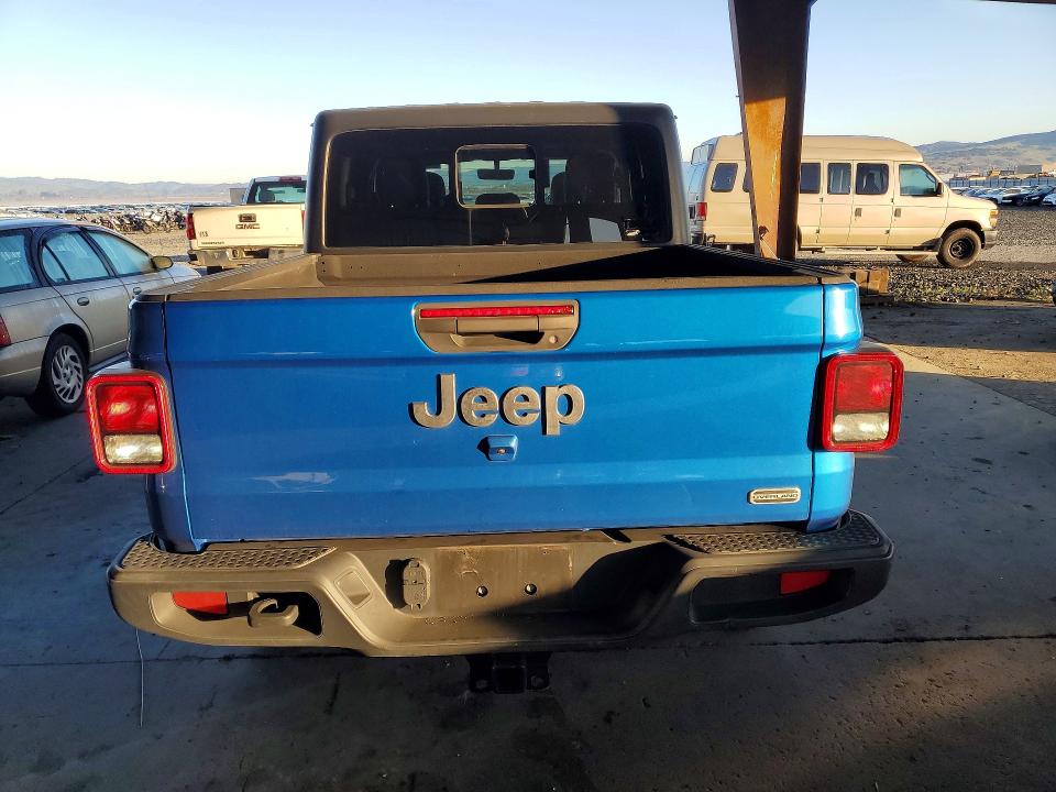 Photo 6 from auction – 2020 JEEP GLADIATOR with VIN 1C6HJTFG7LL217576