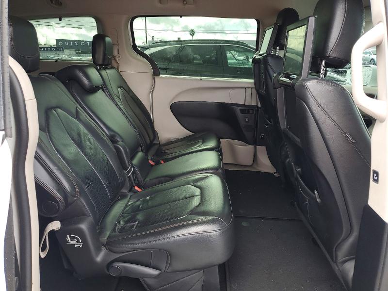 Photo 11 from auction – 2017 CHRYSLER PACIFICA with VIN 2C4RC1EG0HR530951