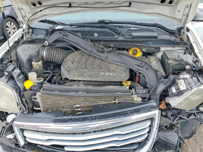 Photo 12 from auction – 2014 CHRYSLER TOWN & COU with VIN 2C4RC1GG6ER423573
