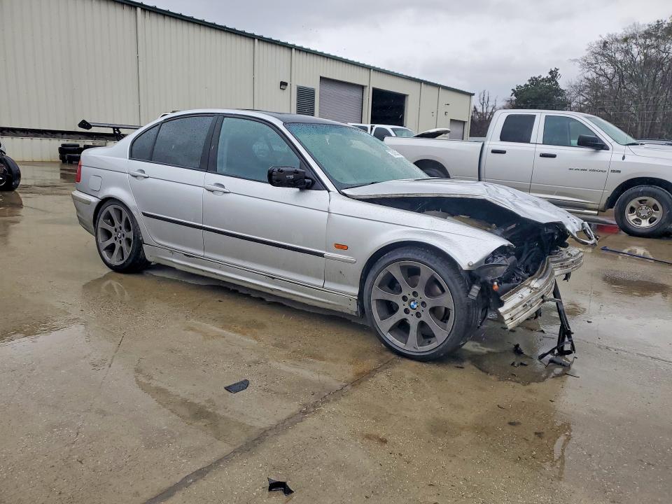 Photo 4 from auction – 2001 BMW 325 with VIN WBAAN37421ND45826